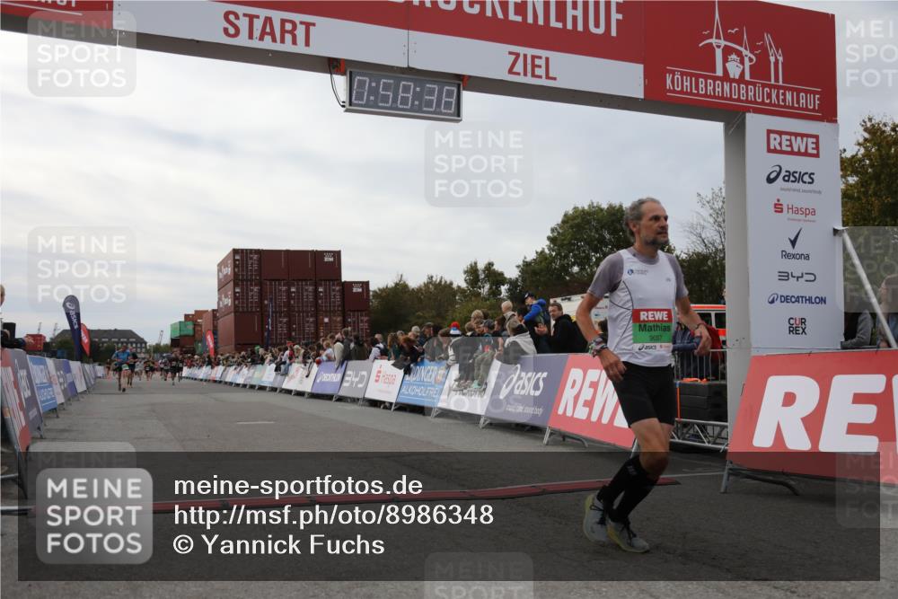 03.10.2025 - Köhlbrandbrückenlauf Yannick Fuchs http://msf.ph/oto/8986348 03.10.2025 15:58:37 Ziel 7017, 7176, 9057, 9582, 9715 meine-sportfotos.de
