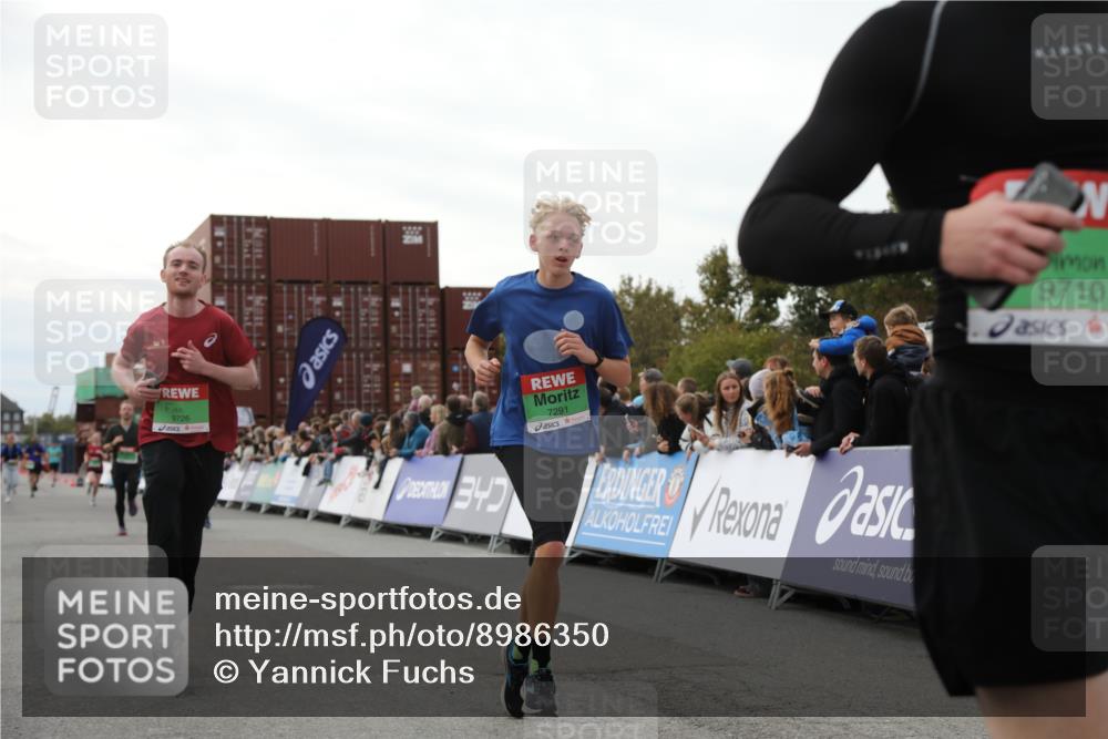 03.10.2025 - Köhlbrandbrückenlauf Yannick Fuchs http://msf.ph/oto/8986350 03.10.2025 16:11:12 Ziel 7291, 7363, 7515, 7591, 8059, 8592, 9067, 9068, 9218, 9710, 9726 meine-sportfotos.de