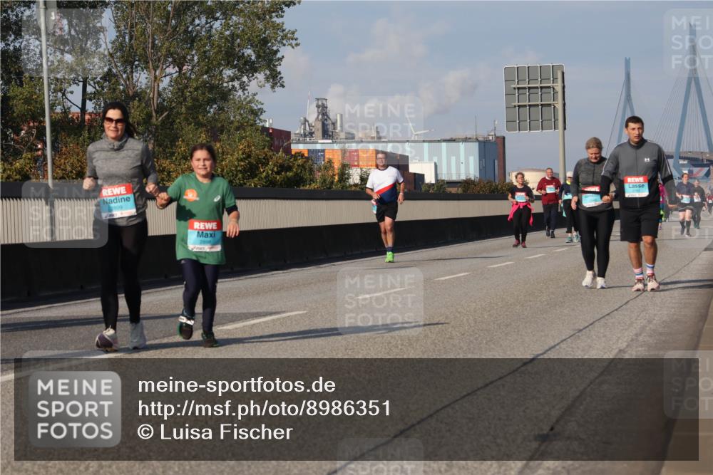 03.10.2025 - Köhlbrandbrückenlauf Luisa Fischer http://msf.ph/oto/8986351 03.10.2025 11:19:33 Position 3  meine-sportfotos.de