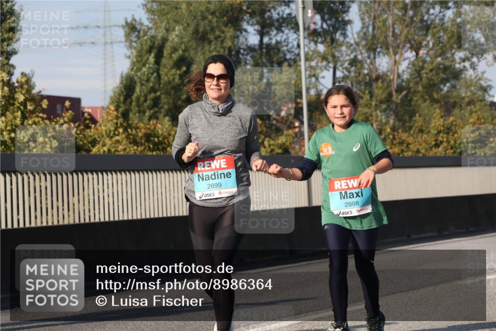 03.10.2025 - Köhlbrandbrückenlauf Luisa Fischer http://msf.ph/oto/8986364 03.10.2025 11:19:35 Position 3 2899, 2898 meine-sportfotos.de