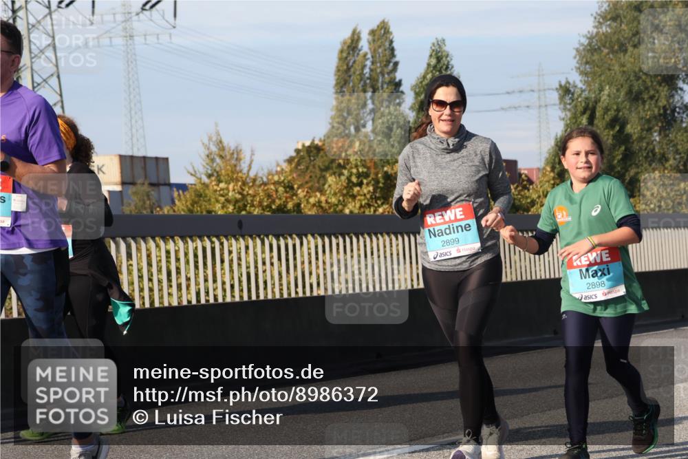 03.10.2025 - Köhlbrandbrückenlauf Luisa Fischer http://msf.ph/oto/8986372 03.10.2025 11:19:36 Position 3 2899, 2898 meine-sportfotos.de