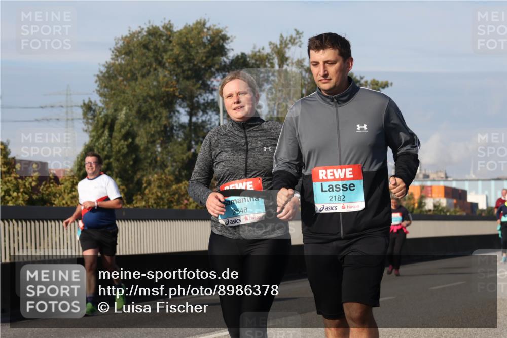 03.10.2025 - Köhlbrandbrückenlauf Luisa Fischer http://msf.ph/oto/8986378 03.10.2025 11:19:43 Position 3 2548, 2182 meine-sportfotos.de