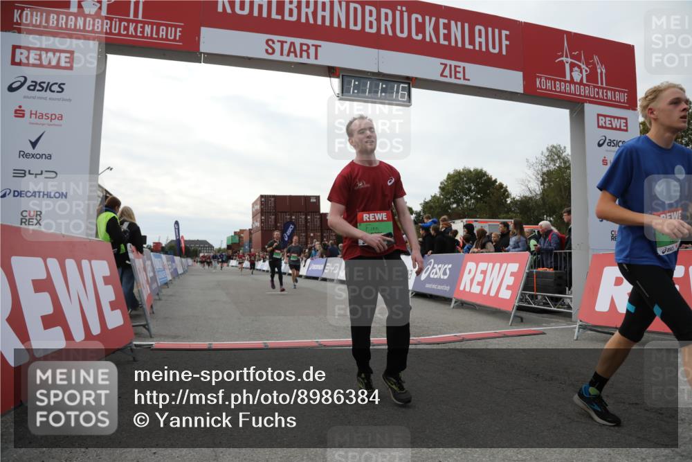 03.10.2025 - Köhlbrandbrückenlauf Yannick Fuchs http://msf.ph/oto/8986384 03.10.2025 16:11:14 Ziel 7291, 7515, 7591, 9067, 9068, 9218, 9710, 9726 meine-sportfotos.de