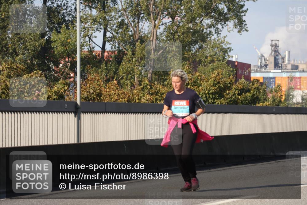 03.10.2025 - Köhlbrandbrückenlauf Luisa Fischer http://msf.ph/oto/8986398 03.10.2025 11:19:46 Position 3 2516 meine-sportfotos.de