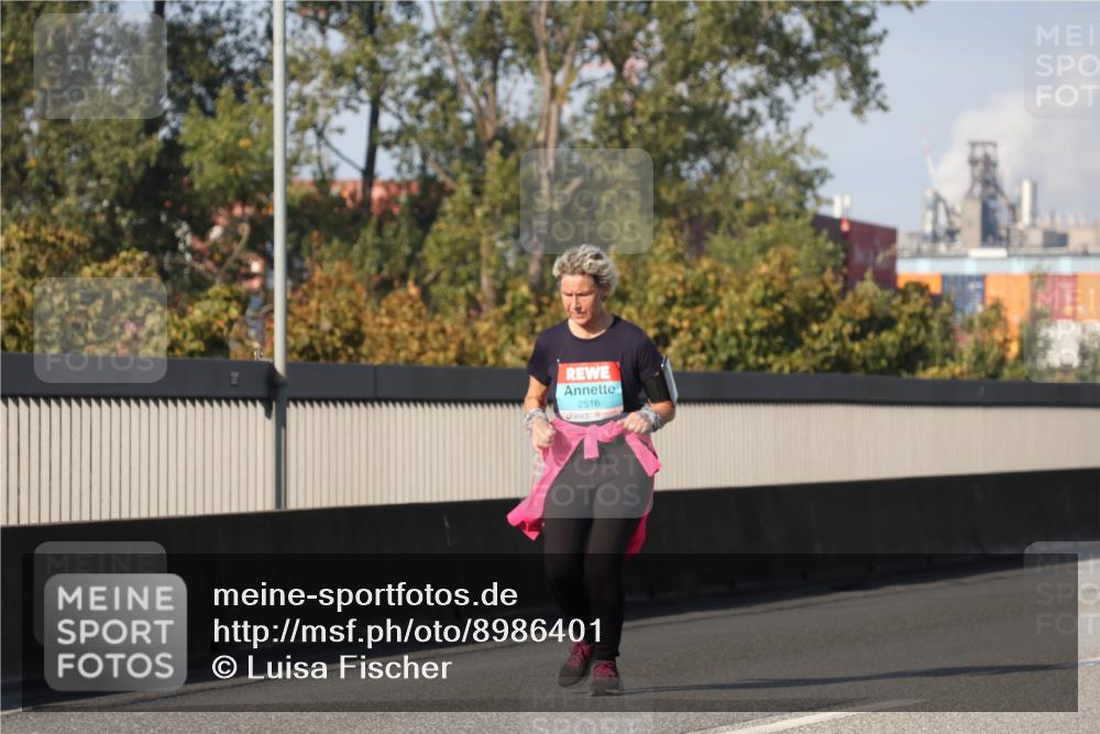 03.10.2025 - Köhlbrandbrückenlauf Luisa Fischer http://msf.ph/oto/8986401 03.10.2025 11:19:46 Position 3 2516 meine-sportfotos.de