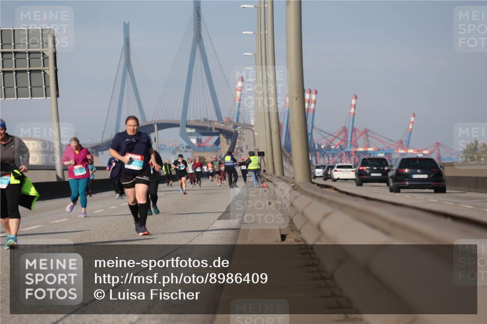 03.10.2025 - Köhlbrandbrückenlauf Luisa Fischer http://msf.ph/oto/8986409 03.10.2025 11:19:48 Position 3 240 meine-sportfotos.de