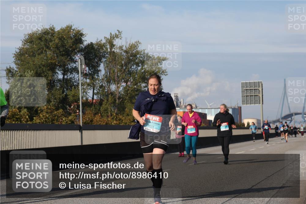 03.10.2025 - Köhlbrandbrückenlauf Luisa Fischer http://msf.ph/oto/8986410 03.10.2025 11:20:00 Position 3 2501 meine-sportfotos.de