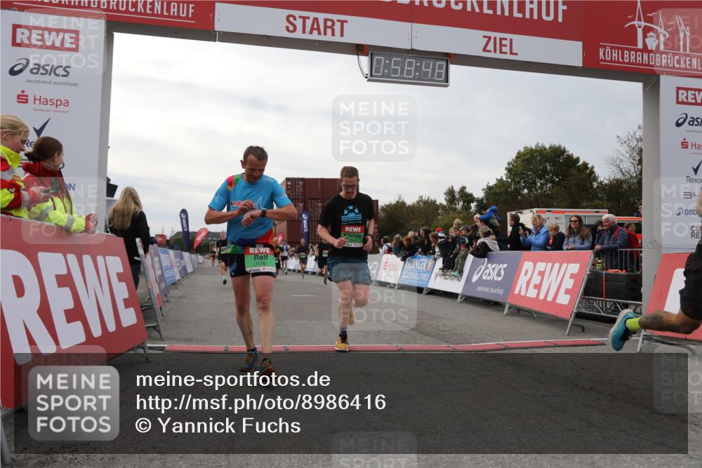 03.10.2025 - Köhlbrandbrückenlauf Yannick Fuchs http://msf.ph/oto/8986416 03.10.2025 15:58:46 Ziel 7017, 7081, 7101, 7117, 7120, 7176, 7182, 7244, 7737, 9086, 9186, 9187, 9512, 9582 meine-sportfotos.de