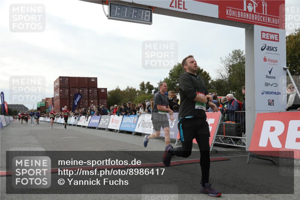 03.10.2025 - Köhlbrandbrückenlauf Yannick Fuchs http://msf.ph/oto/8986417 03.10.2025 16:11:16 Ziel 7291, 7515, 7591, 9067, 9068, 9597, 9726 meine-sportfotos.de