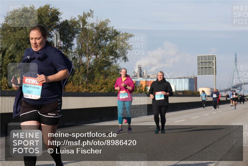 03.10.2025 - Köhlbrandbrückenlauf Luisa Fischer http://msf.ph/oto/8986420 03.10.2025 11:20:01 Position 3 2501 meine-sportfotos.de