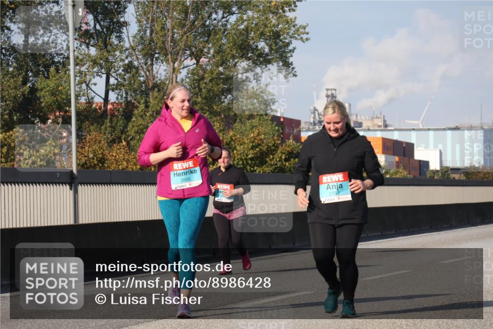 03.10.2025 - Köhlbrandbrückenlauf Luisa Fischer http://msf.ph/oto/8986428 03.10.2025 11:20:02 Position 3 2666, 2753 meine-sportfotos.de