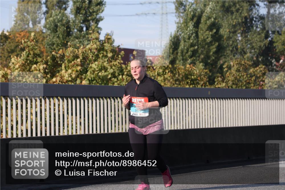 03.10.2025 - Köhlbrandbrückenlauf Luisa Fischer http://msf.ph/oto/8986452 03.10.2025 11:20:08 Position 3 3131 meine-sportfotos.de