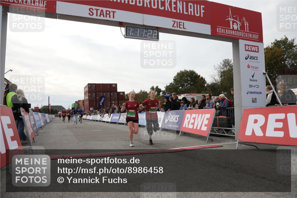 03.10.2025 - Köhlbrandbrückenlauf Yannick Fuchs http://msf.ph/oto/8986458 03.10.2025 16:11:20 Ziel 7472, 7515, 7765, 7895, 9067, 9068, 9597 meine-sportfotos.de