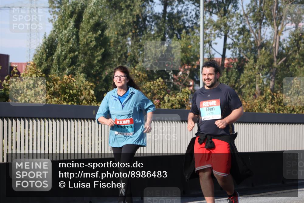 03.10.2025 - Köhlbrandbrückenlauf Luisa Fischer http://msf.ph/oto/8986483 03.10.2025 11:20:28 Position 3 2178, 2179 meine-sportfotos.de