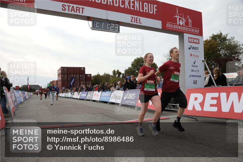 03.10.2025 - Köhlbrandbrückenlauf Yannick Fuchs http://msf.ph/oto/8986486 03.10.2025 16:11:21 Ziel 7350, 7373, 7472, 7765, 7895, 9067, 9068, 9597 meine-sportfotos.de