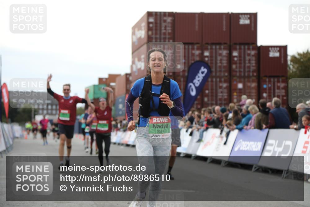 03.10.2025 - Köhlbrandbrückenlauf Yannick Fuchs http://msf.ph/oto/8986510 03.10.2025 16:11:23 Ziel 7350, 7373, 7472, 7765, 7895, 9067, 9068, 9597 meine-sportfotos.de