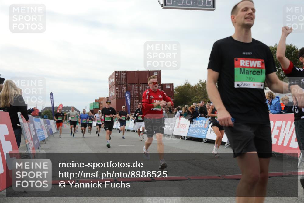 03.10.2025 - Köhlbrandbrückenlauf Yannick Fuchs http://msf.ph/oto/8986525 03.10.2025 15:58:54 Ziel 7086, 7101, 7109, 7117, 7120, 7238, 7244, 7256, 7356, 9086, 9186, 9195, 9196, 9197, 9370, 9398, 9512, 9750 meine-sportfotos.de