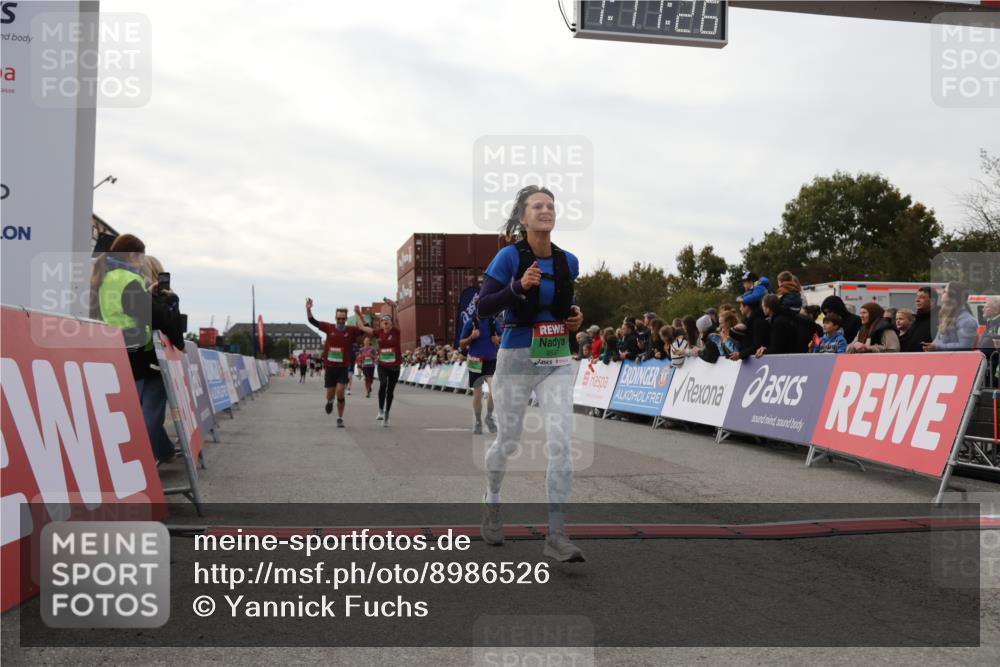 03.10.2025 - Köhlbrandbrückenlauf Yannick Fuchs http://msf.ph/oto/8986526 03.10.2025 16:11:24 Ziel 7350, 7373, 7472, 7765, 7895, 9067, 9068, 9597 meine-sportfotos.de