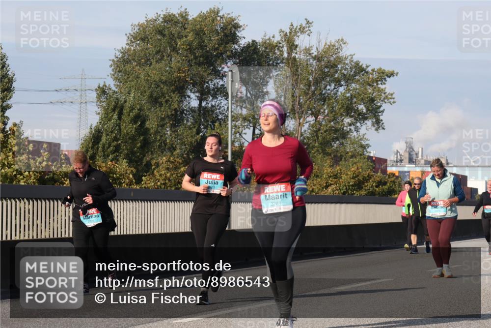 03.10.2025 - Köhlbrandbrückenlauf Luisa Fischer http://msf.ph/oto/8986543 03.10.2025 11:20:44 Position 3 2226, 3284, 2515 meine-sportfotos.de