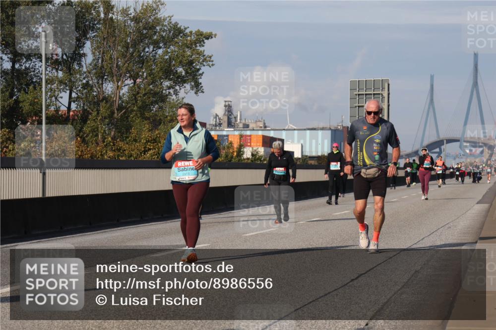 03.10.2025 - Köhlbrandbrückenlauf Luisa Fischer http://msf.ph/oto/8986556 03.10.2025 11:20:46 Position 3 2515 meine-sportfotos.de