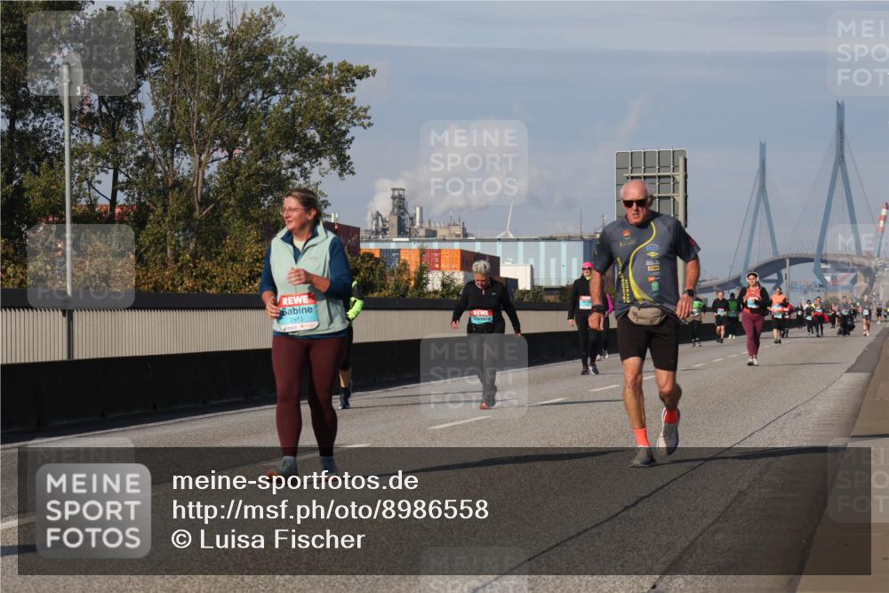 03.10.2025 - Köhlbrandbrückenlauf Luisa Fischer http://msf.ph/oto/8986558 03.10.2025 11:20:47 Position 3 2515 meine-sportfotos.de