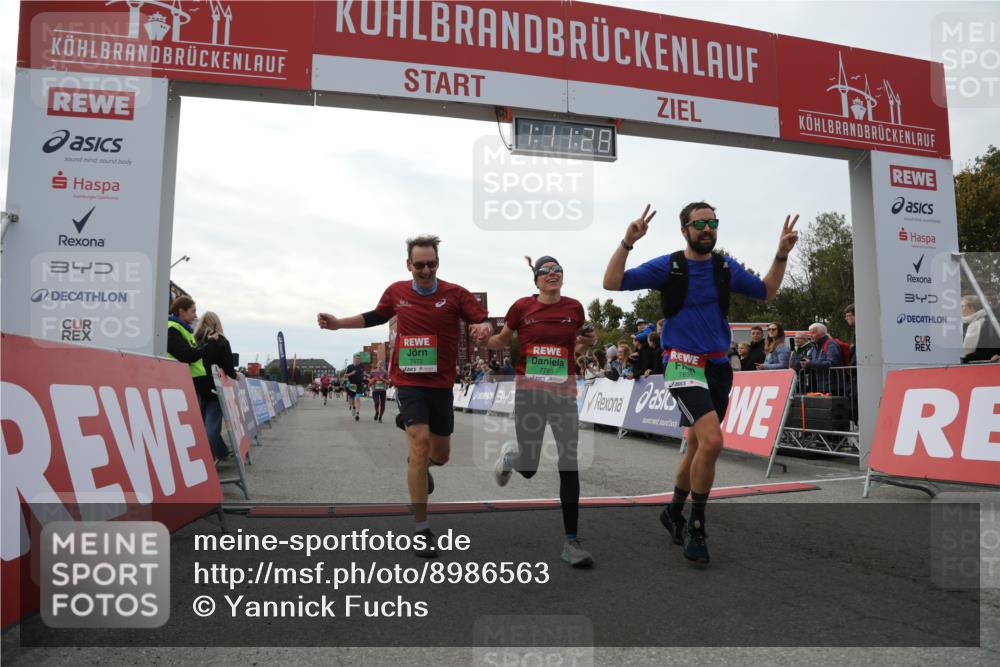 03.10.2025 - Köhlbrandbrückenlauf Yannick Fuchs http://msf.ph/oto/8986563 03.10.2025 16:11:26 Ziel 7350, 7373, 7472, 7488, 7765, 7895, 9597 meine-sportfotos.de