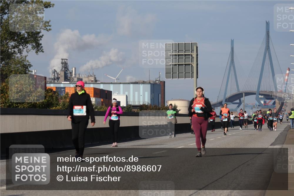 03.10.2025 - Köhlbrandbrückenlauf Luisa Fischer http://msf.ph/oto/8986607 03.10.2025 11:20:56 Position 3  meine-sportfotos.de