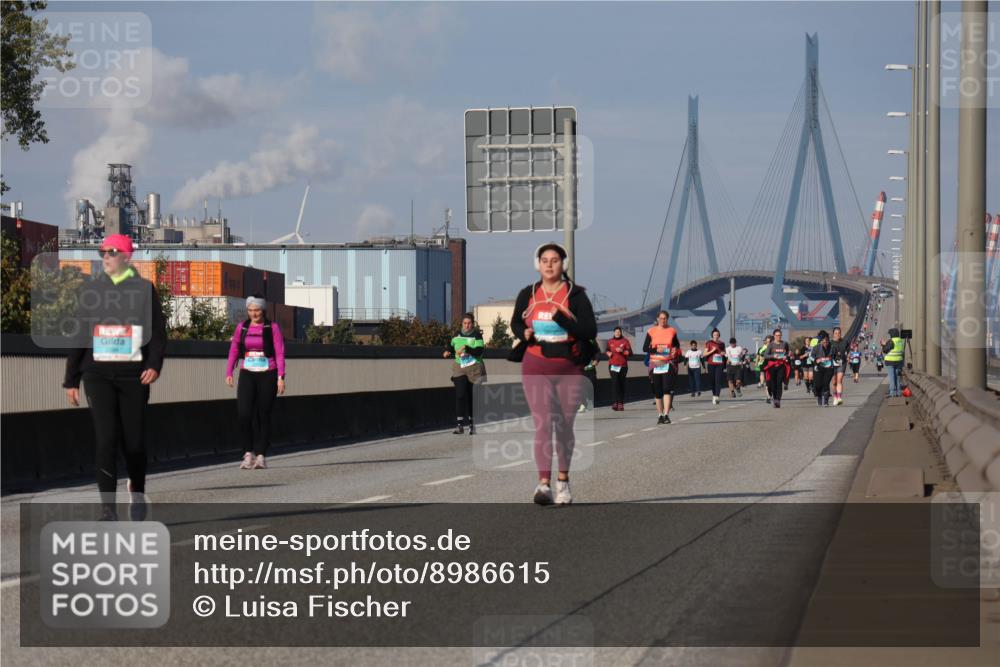 03.10.2025 - Köhlbrandbrückenlauf Luisa Fischer http://msf.ph/oto/8986615 03.10.2025 11:20:57 Position 3  meine-sportfotos.de