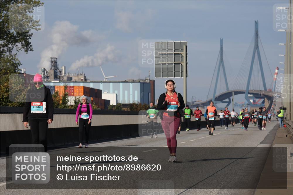 03.10.2025 - Köhlbrandbrückenlauf Luisa Fischer http://msf.ph/oto/8986620 03.10.2025 11:20:58 Position 3 2394 meine-sportfotos.de