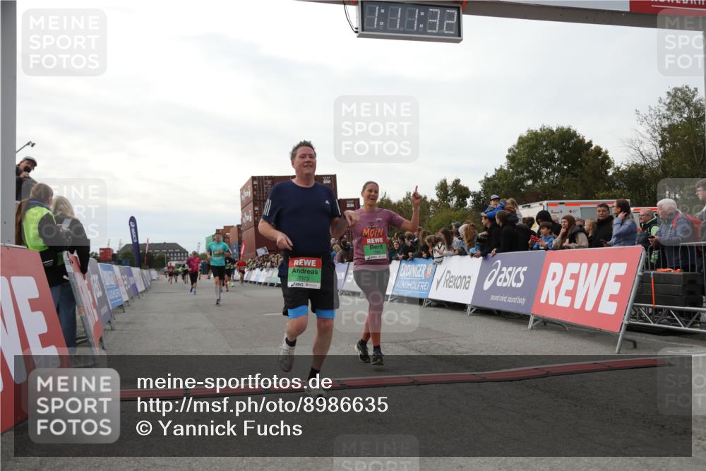 03.10.2025 - Köhlbrandbrückenlauf Yannick Fuchs http://msf.ph/oto/8986635 03.10.2025 16:11:30 Ziel 7350, 7373, 7407, 7467, 7472, 7488, 8774, 8938, 9382 meine-sportfotos.de