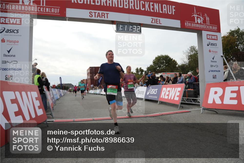 03.10.2025 - Köhlbrandbrückenlauf Yannick Fuchs http://msf.ph/oto/8986639 03.10.2025 16:11:30 Ziel 7350, 7373, 7407, 7467, 7472, 7488, 8774, 8938, 9382 meine-sportfotos.de