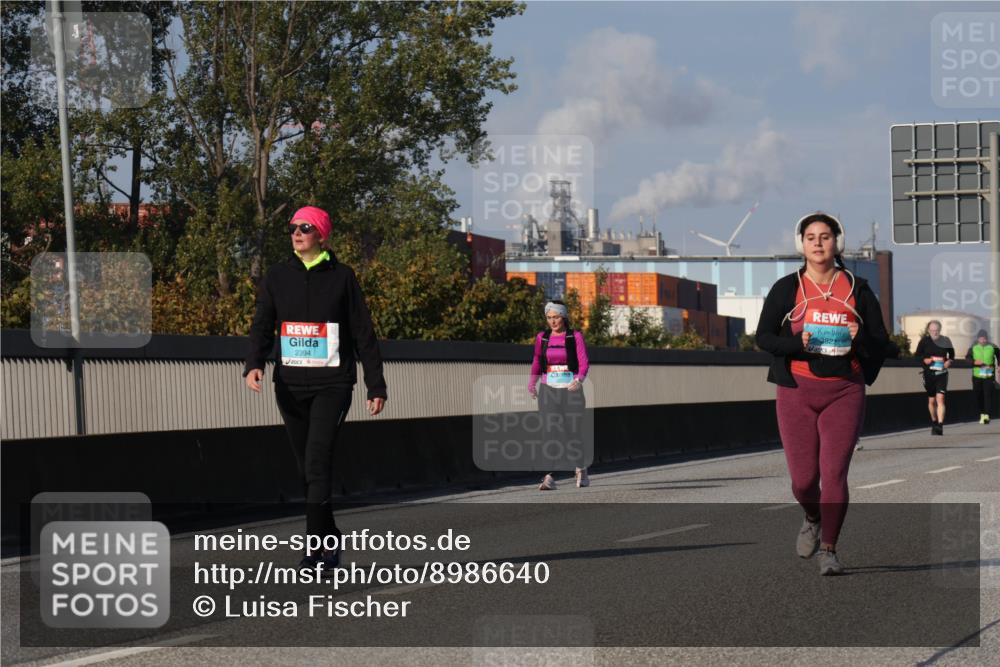 03.10.2025 - Köhlbrandbrückenlauf Luisa Fischer http://msf.ph/oto/8986640 03.10.2025 11:21:01 Position 3 2394, 3822 meine-sportfotos.de