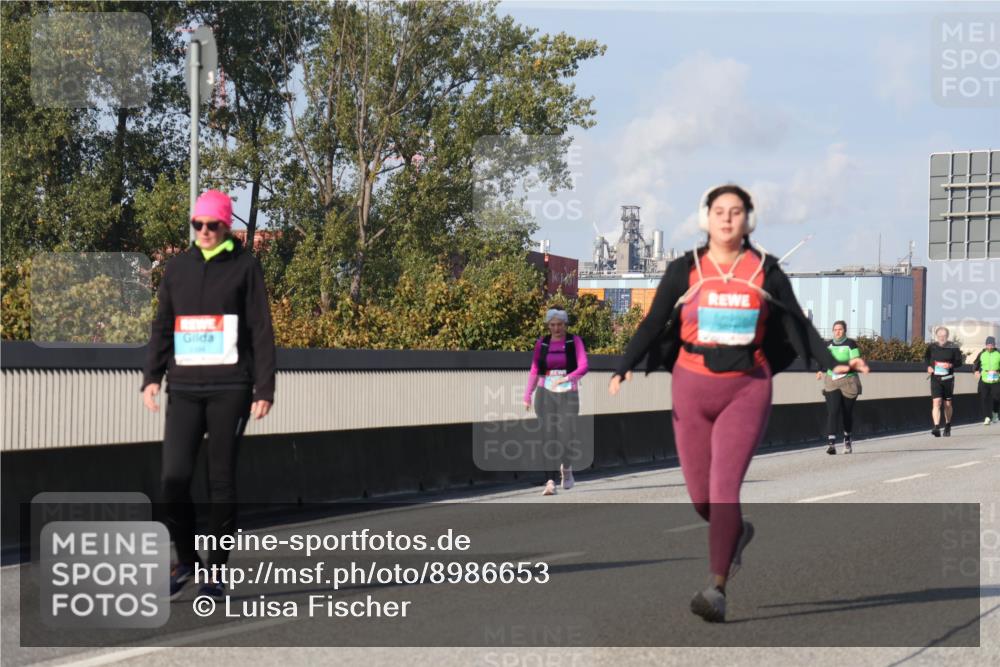 03.10.2025 - Köhlbrandbrückenlauf Luisa Fischer http://msf.ph/oto/8986653 03.10.2025 11:21:03 Position 3  meine-sportfotos.de