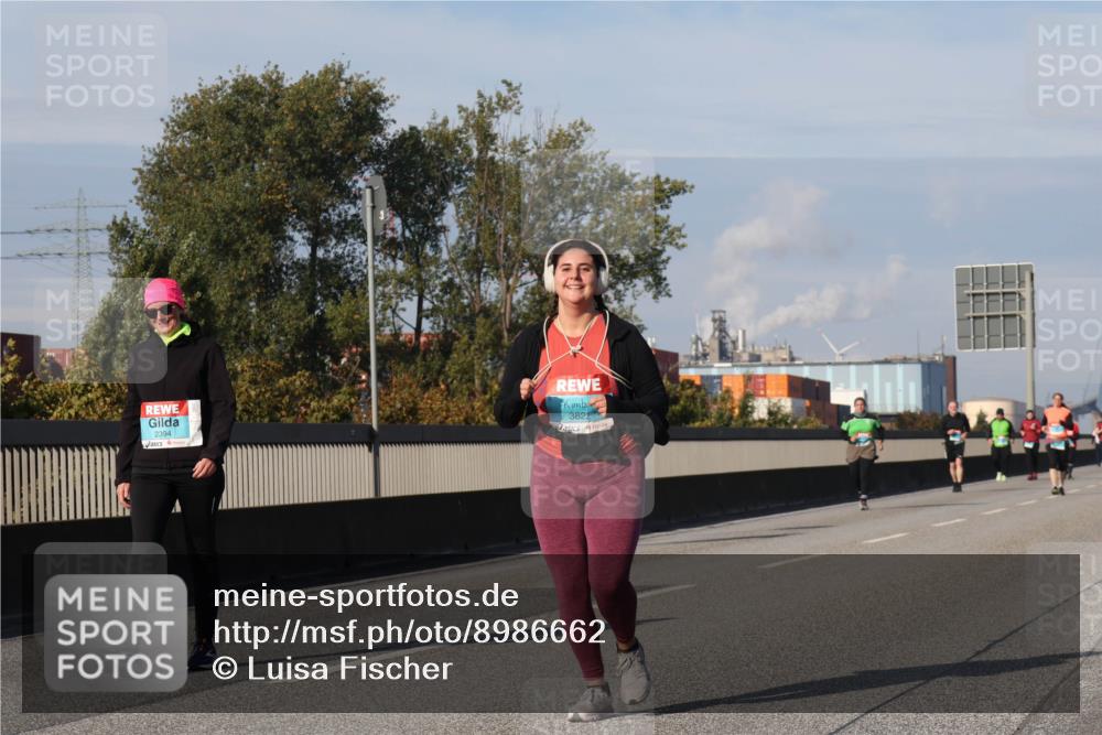 03.10.2025 - Köhlbrandbrückenlauf Luisa Fischer http://msf.ph/oto/8986662 03.10.2025 11:21:05 Position 3 2394, 3822 meine-sportfotos.de