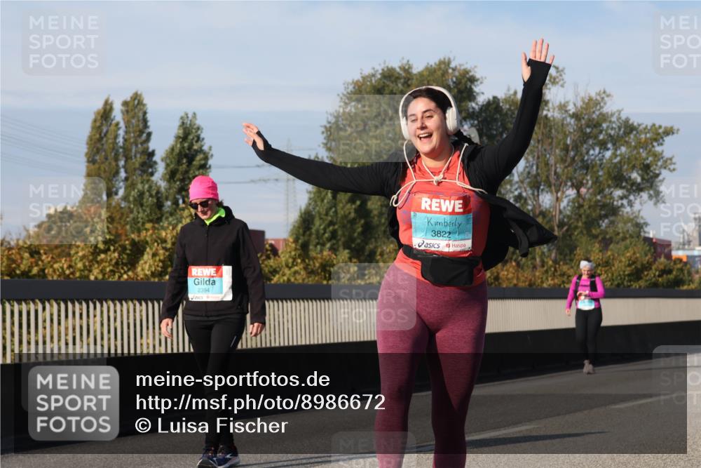 03.10.2025 - Köhlbrandbrückenlauf Luisa Fischer http://msf.ph/oto/8986672 03.10.2025 11:21:07 Position 3 2394, 3822 meine-sportfotos.de