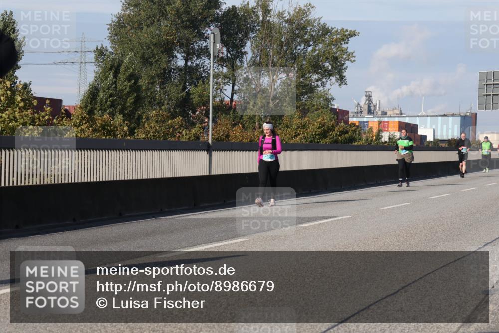 03.10.2025 - Köhlbrandbrückenlauf Luisa Fischer http://msf.ph/oto/8986679 03.10.2025 11:21:08 Position 3  meine-sportfotos.de