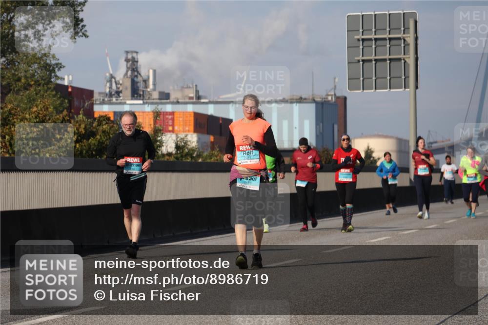 03.10.2025 - Köhlbrandbrückenlauf Luisa Fischer http://msf.ph/oto/8986719 03.10.2025 11:21:19 Position 3 2483, 2620 meine-sportfotos.de