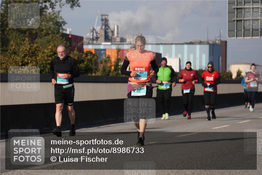 03.10.2025 - Köhlbrandbrückenlauf Luisa Fischer http://msf.ph/oto/8986733 03.10.2025 11:21:21 Position 3 2483, 4, 2620 meine-sportfotos.de