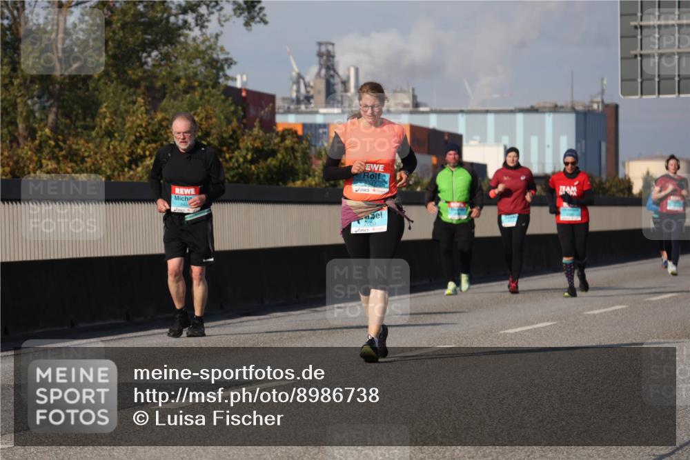 03.10.2025 - Köhlbrandbrückenlauf Luisa Fischer http://msf.ph/oto/8986738 03.10.2025 11:21:22 Position 3 2483, 2620 meine-sportfotos.de
