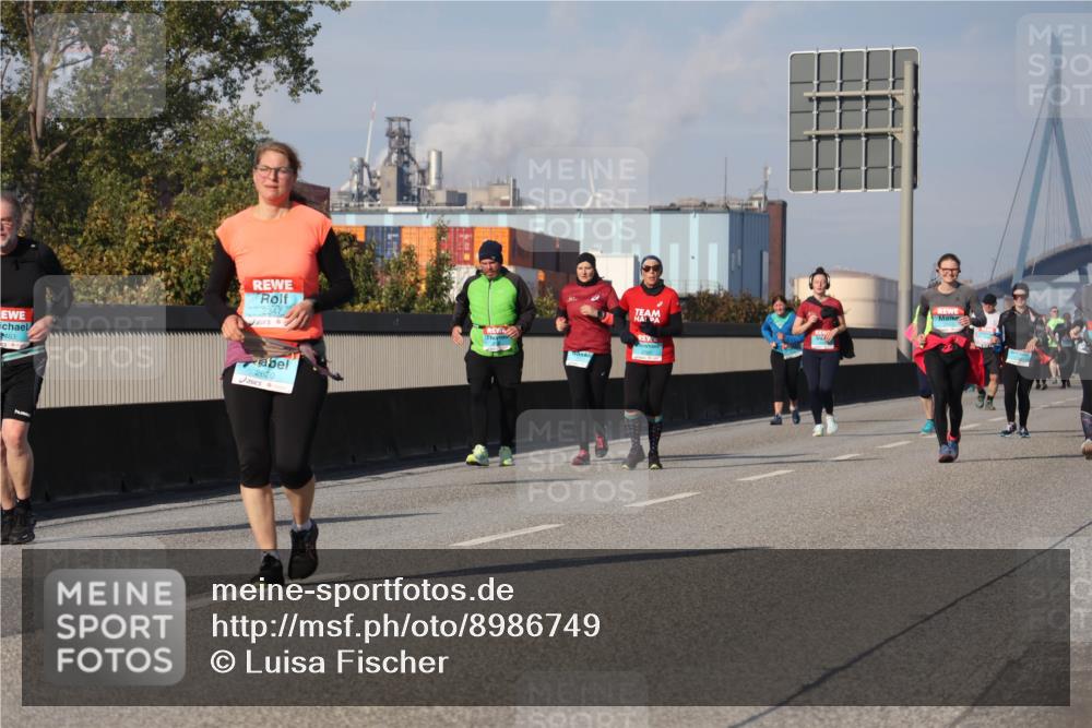 03.10.2025 - Köhlbrandbrückenlauf Luisa Fischer http://msf.ph/oto/8986749 03.10.2025 11:21:24 Position 3 2483, 2347, 2620 meine-sportfotos.de