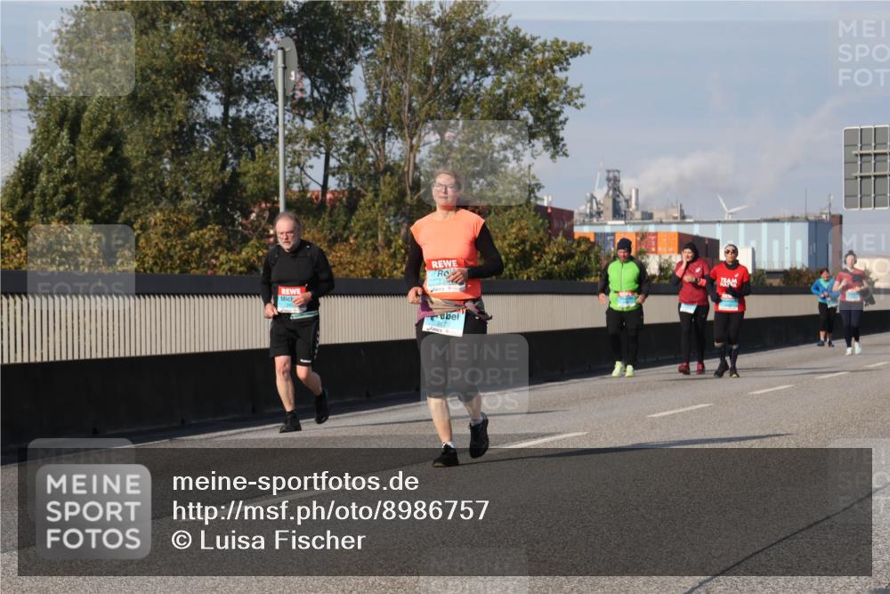 03.10.2025 - Köhlbrandbrückenlauf Luisa Fischer http://msf.ph/oto/8986757 03.10.2025 11:21:25 Position 3 234, 2620 meine-sportfotos.de