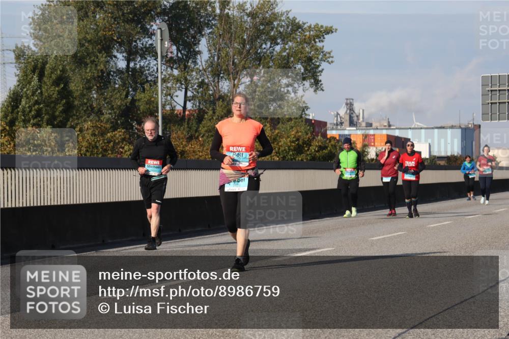 03.10.2025 - Köhlbrandbrückenlauf Luisa Fischer http://msf.ph/oto/8986759 03.10.2025 11:21:25 Position 3 2620 meine-sportfotos.de