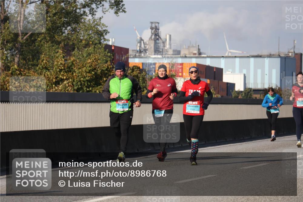 03.10.2025 - Köhlbrandbrückenlauf Luisa Fischer http://msf.ph/oto/8986768 03.10.2025 11:21:27 Position 3 2517, 2565 meine-sportfotos.de