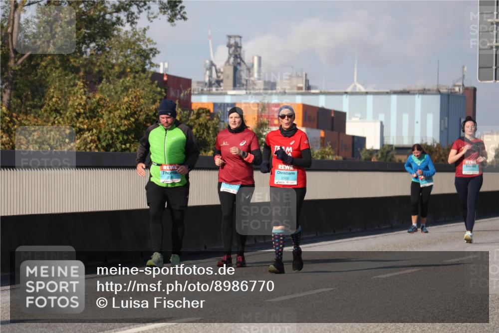 03.10.2025 - Köhlbrandbrückenlauf Luisa Fischer http://msf.ph/oto/8986770 03.10.2025 11:21:27 Position 3 2517, 2565 meine-sportfotos.de