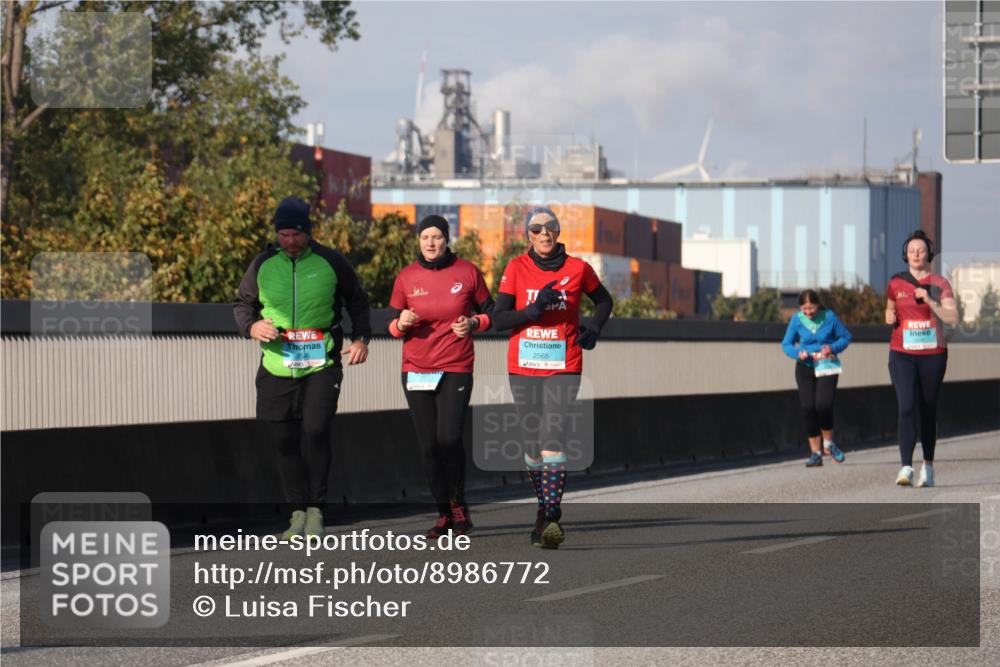 03.10.2025 - Köhlbrandbrückenlauf Luisa Fischer http://msf.ph/oto/8986772 03.10.2025 11:21:28 Position 3 2565 meine-sportfotos.de