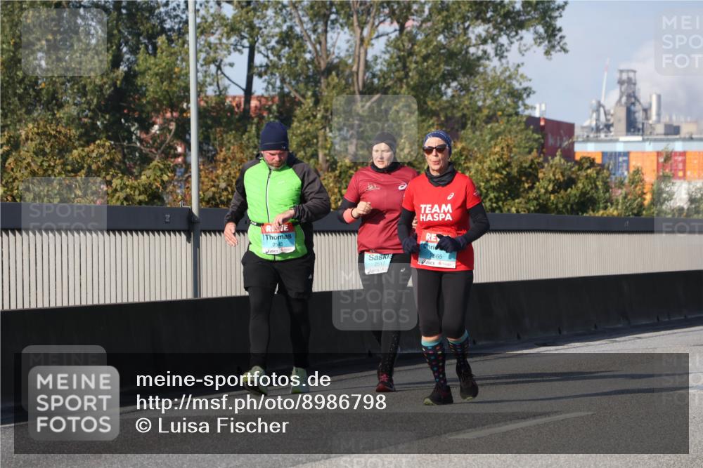 03.10.2025 - Köhlbrandbrückenlauf Luisa Fischer http://msf.ph/oto/8986798 03.10.2025 11:21:32 Position 3 2517, 2565 meine-sportfotos.de