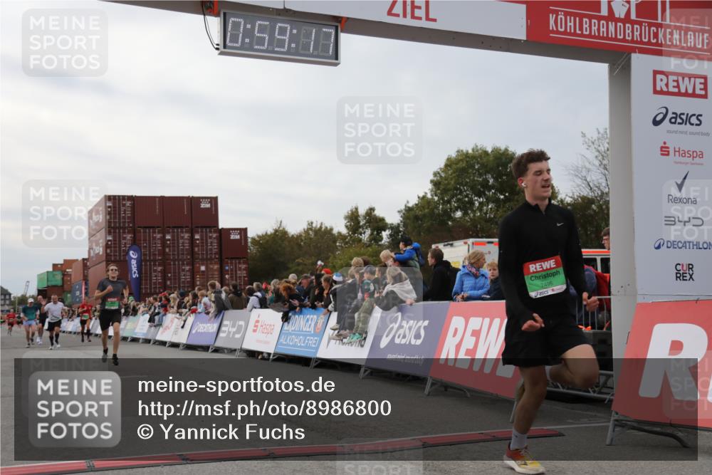 03.10.2025 - Köhlbrandbrückenlauf Yannick Fuchs http://msf.ph/oto/8986800 03.10.2025 15:59:15 Ziel 7262, 7496, 8780, 9118, 9126, 9238, 9521, 9577 meine-sportfotos.de