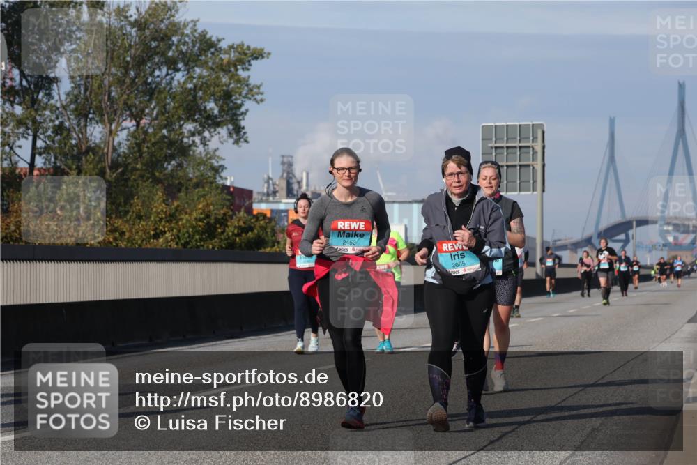 03.10.2025 - Köhlbrandbrückenlauf Luisa Fischer http://msf.ph/oto/8986820 03.10.2025 11:21:36 Position 3 2452, 2665 meine-sportfotos.de