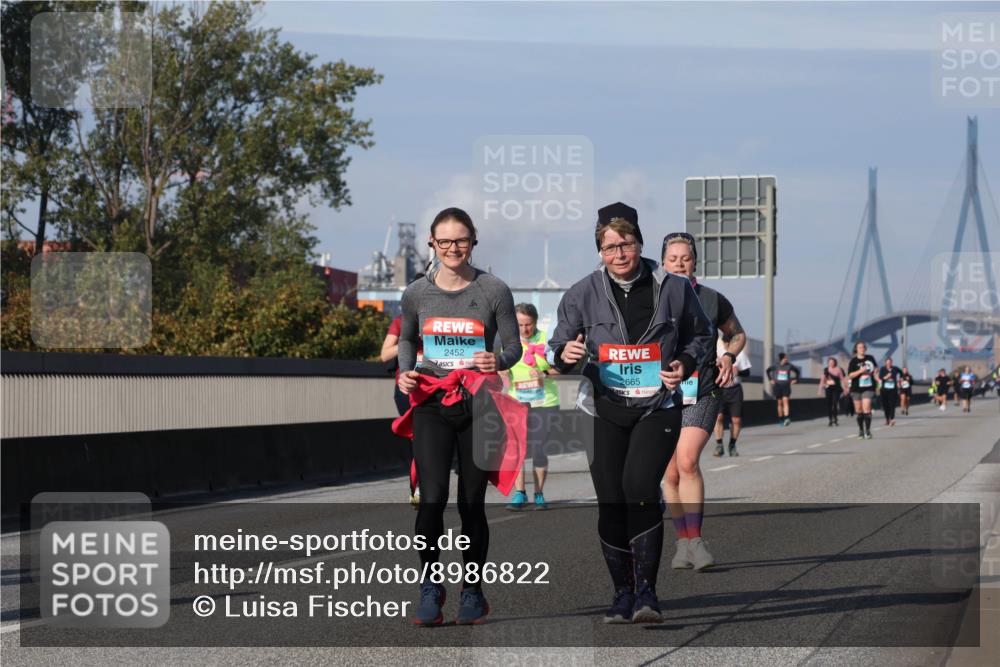 03.10.2025 - Köhlbrandbrückenlauf Luisa Fischer http://msf.ph/oto/8986822 03.10.2025 11:21:36 Position 3 2452, 2665 meine-sportfotos.de