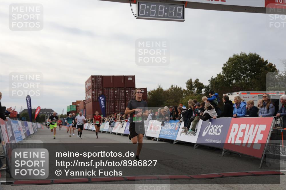03.10.2025 - Köhlbrandbrückenlauf Yannick Fuchs http://msf.ph/oto/8986827 03.10.2025 15:59:17 Ziel 7262, 7496, 8780, 9118, 9126, 9238, 9521, 9577 meine-sportfotos.de